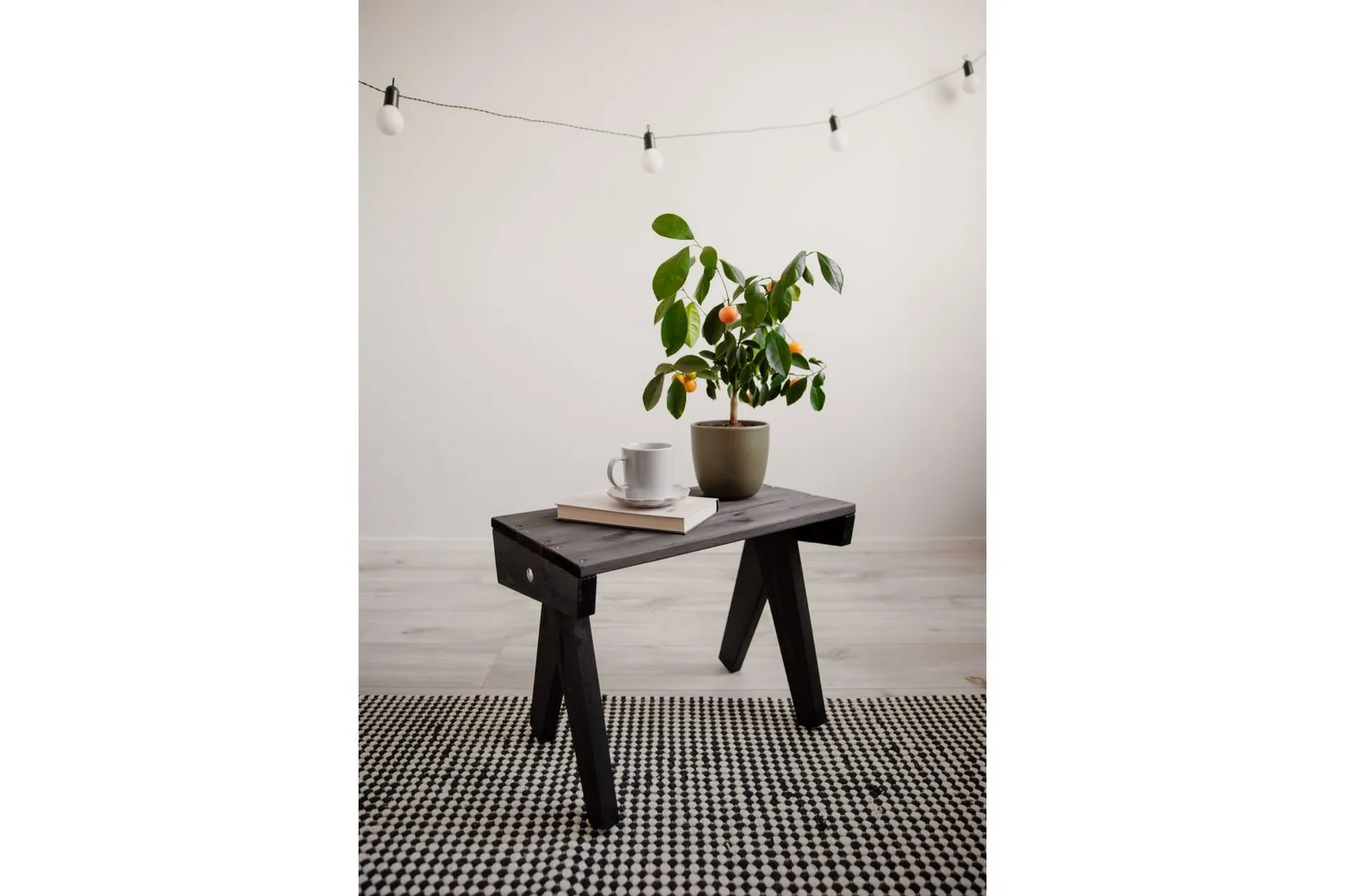 Hillerstorp Utebord EcoFurn Granny Furu Oljad Svart Svart